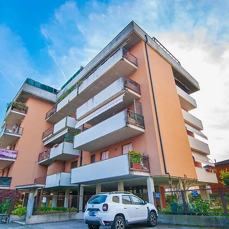 Appartamento Sangiohouse - Parking & Wifi Verona
